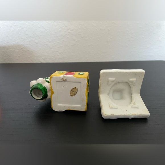 Vintage Hand Painted Ceramic Candle Holder House Christmas Decor. - Picture 5 of 5